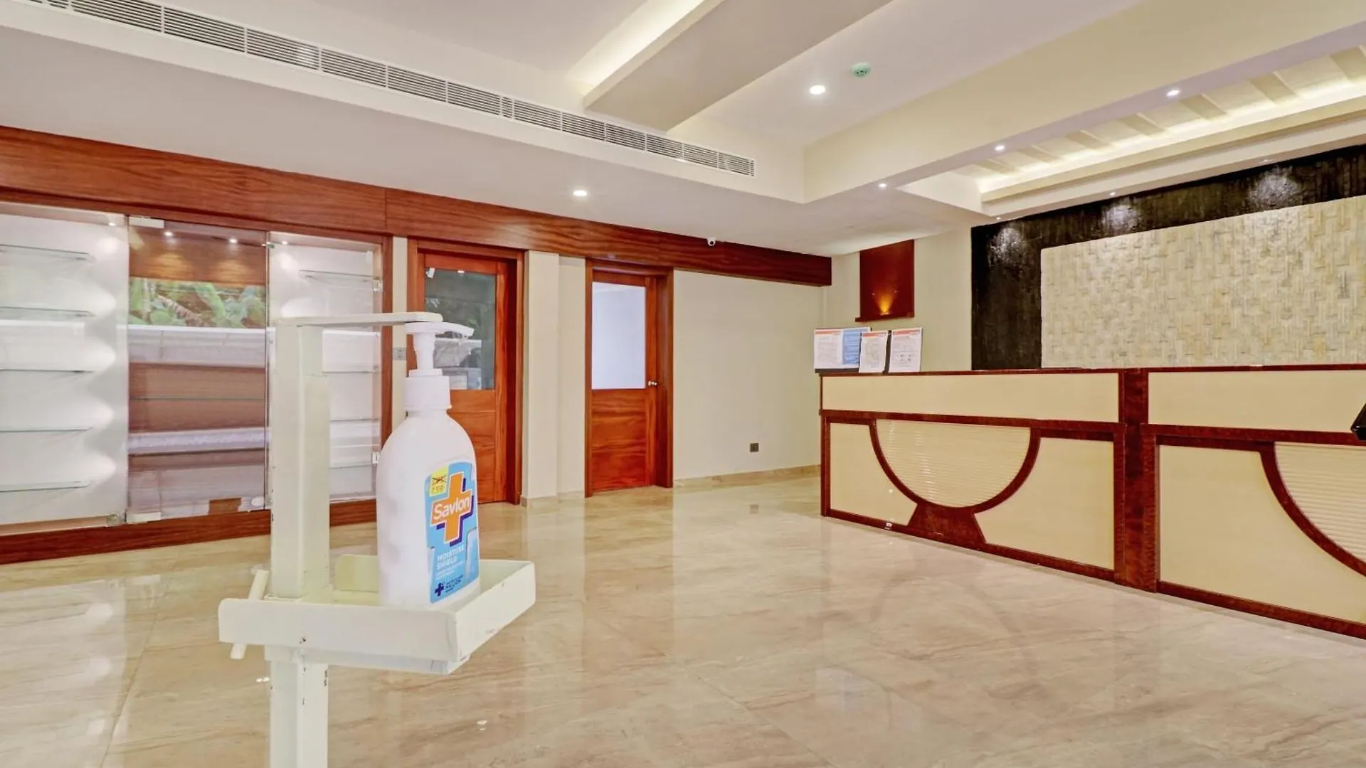 Super Townhouse Kizhakkambalam Tourist Home Muttam  Hotel Muttam (Ernakulam)